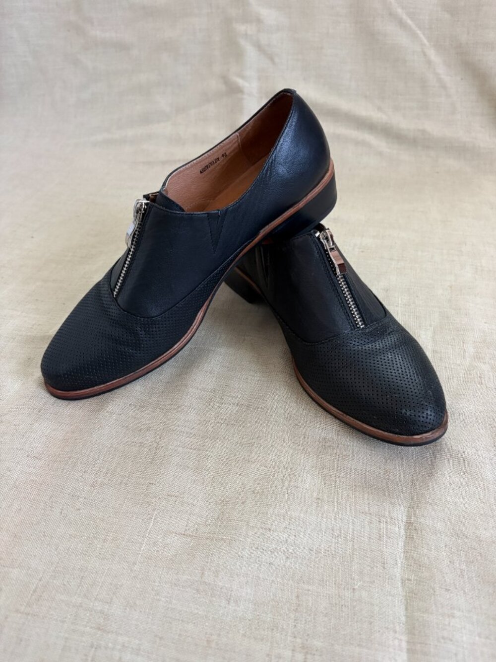 Isabella Anselmi Black Leather Zip Loafers | EU 40